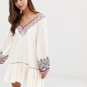 💥Host Pick!💥 NWT Free People Wild One Embroidered Ivory Peasant Mini Dress